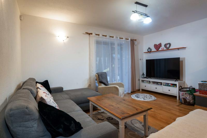 Izba Apartmanica Tále 8A, Chopok / Tále / Mýto pod Ďumbierom v CTS - CONSULTING TRADE SERVICE s.r.o. – Obývačka