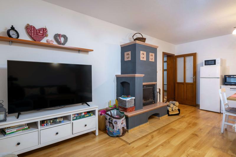 Izba Apartmanica Tále 8A, Chopok / Tále / Mýto pod Ďumbierom v CTS - CONSULTING TRADE SERVICE s.r.o. – Obývačka